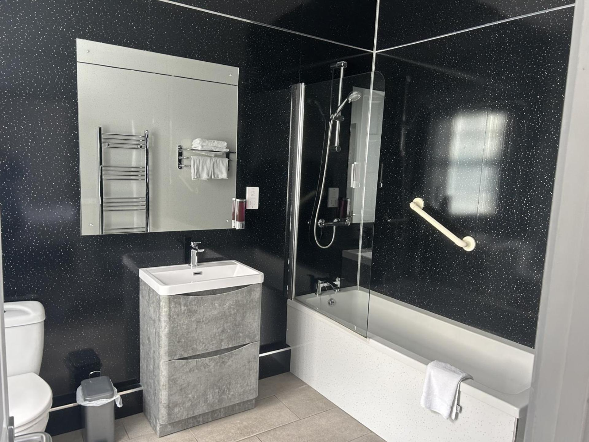 Drummond Hotel Ballykelly エクステリア 写真