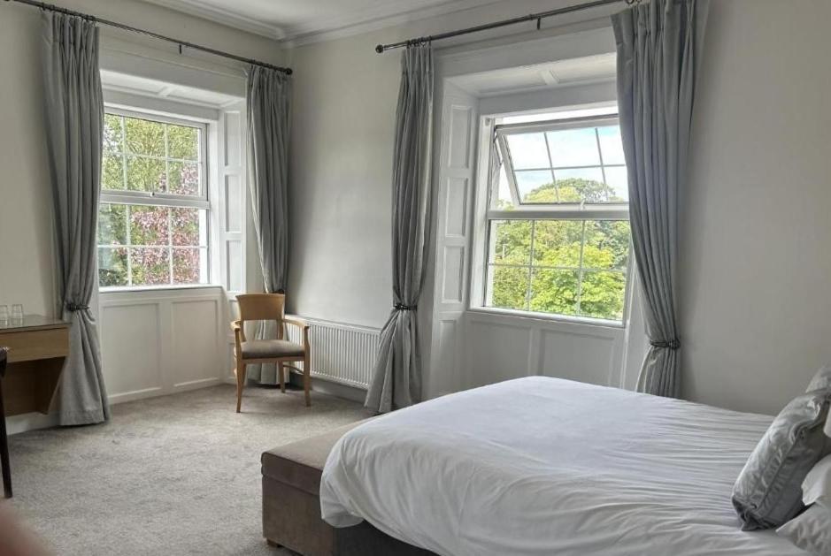 Drummond Hotel Ballykelly エクステリア 写真